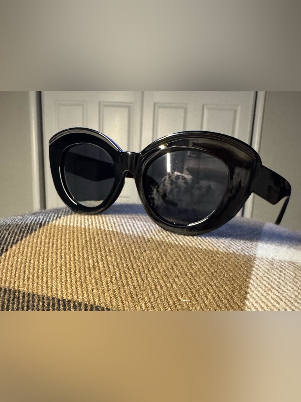 Black Cat-Eye Runway Women's Sunglasses